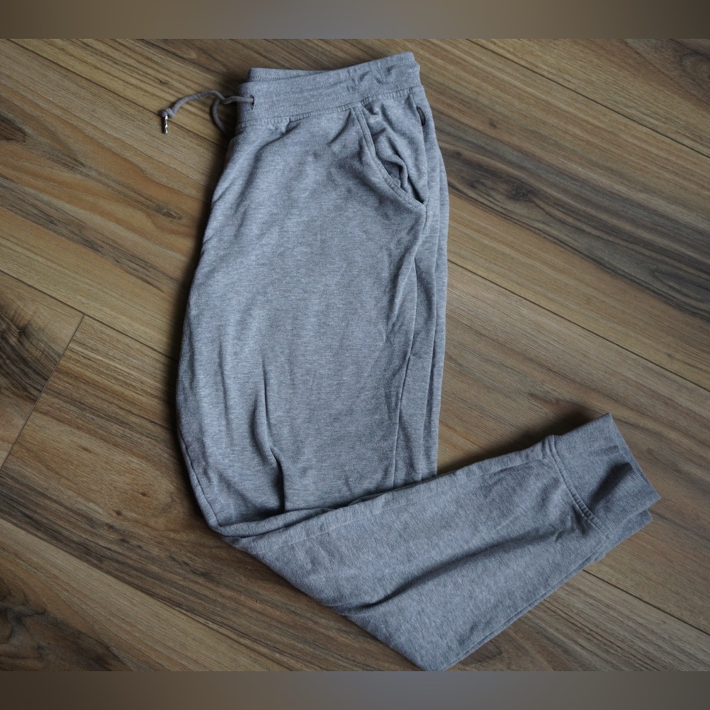 Women’s Gray Jogger Pants
